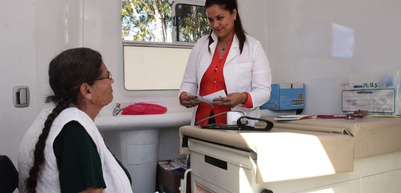 Unidad móvil de servicio médico ha ofrecido más de 1050 consultas gratuitas