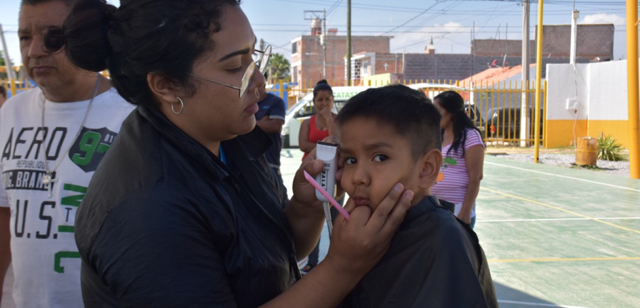 Mesas de atención recorrieron colonias y comunidades como parte de la Semana de la Mujer 