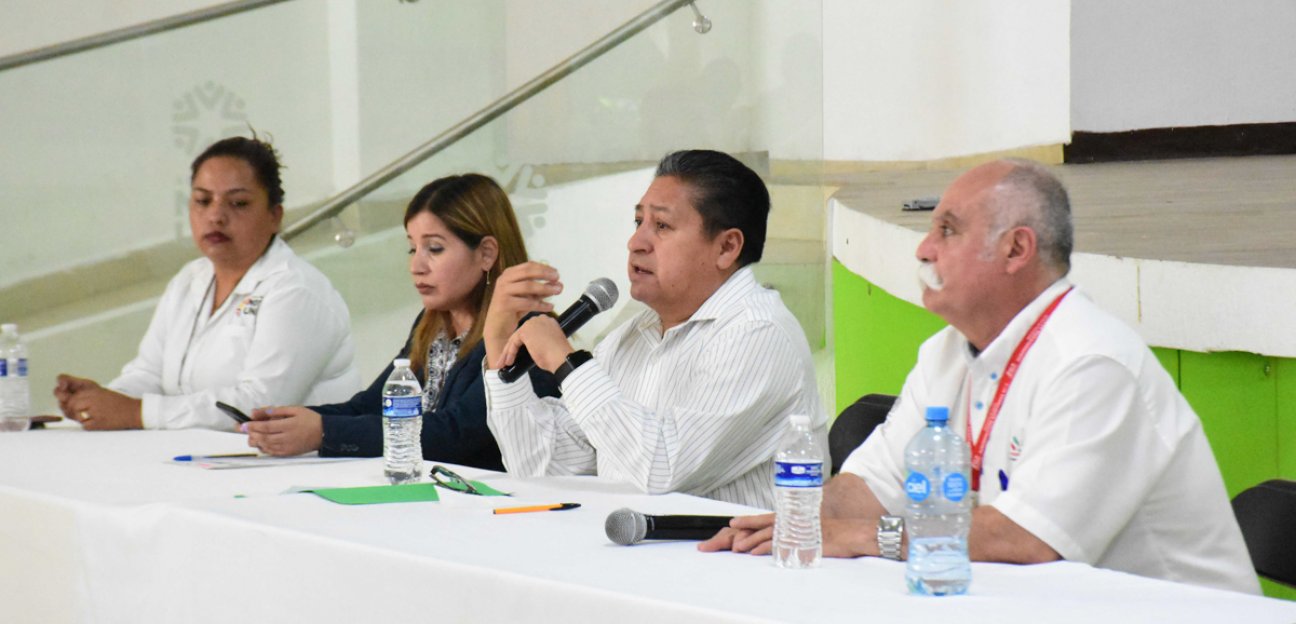 Ayuntamiento y COEPRIS se reúnen con dueños de establecimientos en Soledad