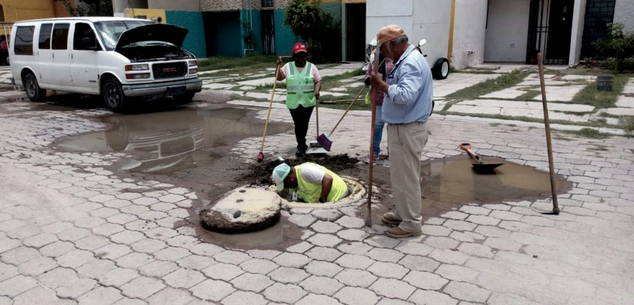 Intensifican trabajos de deshierbe y limpieza para prevenir anegamientos por lluvias