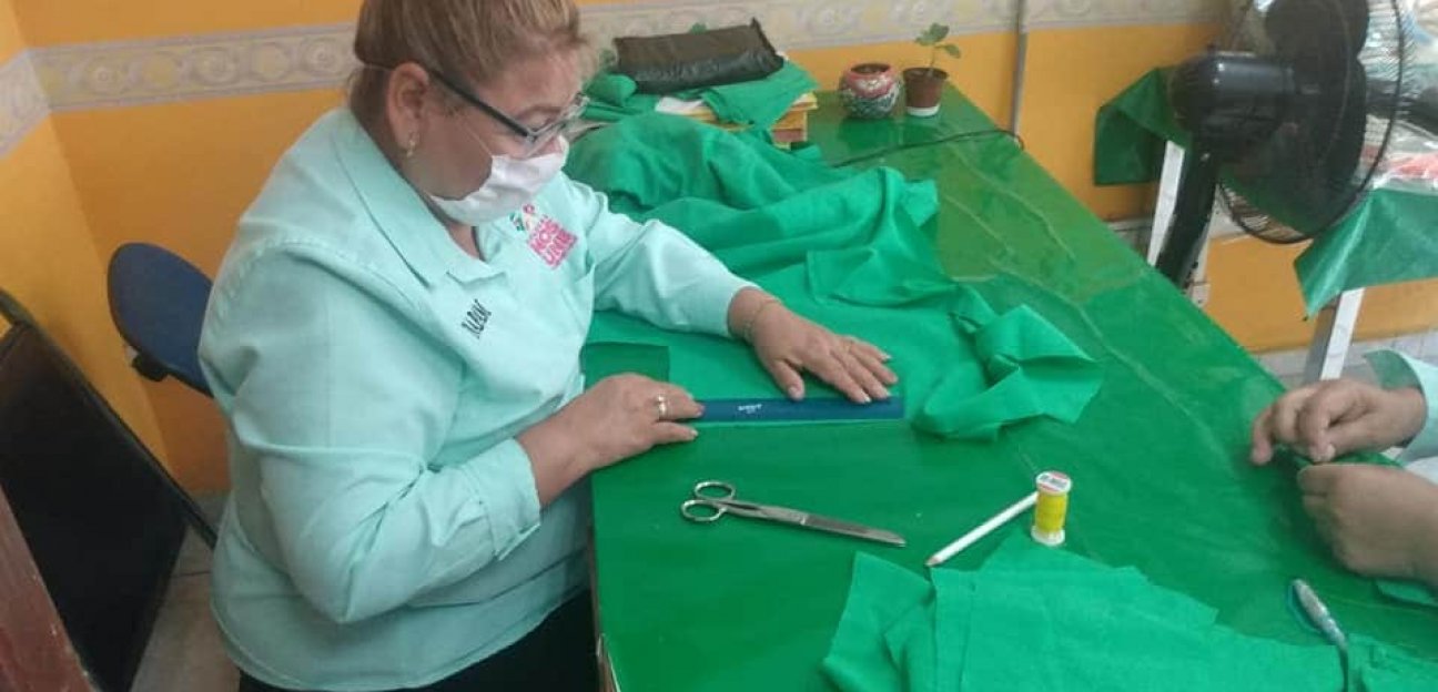 INAPAM se suma a elaboración y entrega de cubrebocas gratuitos