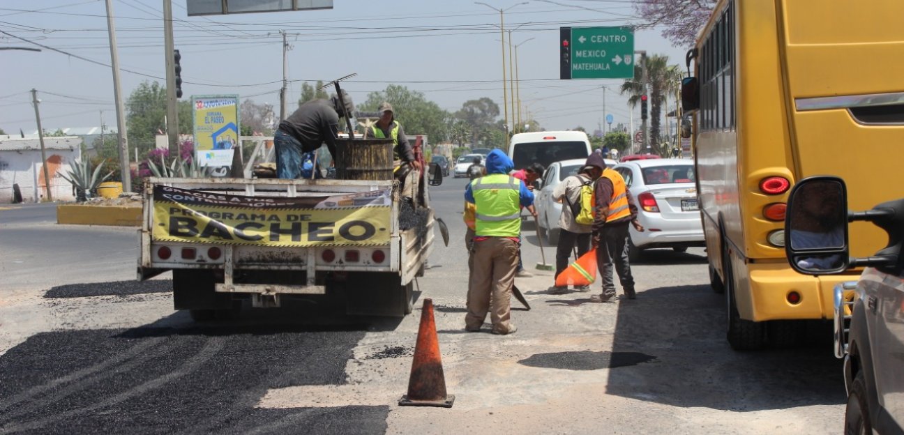 Refuerzan labores de bacheo ante solicitudes ciudadanas