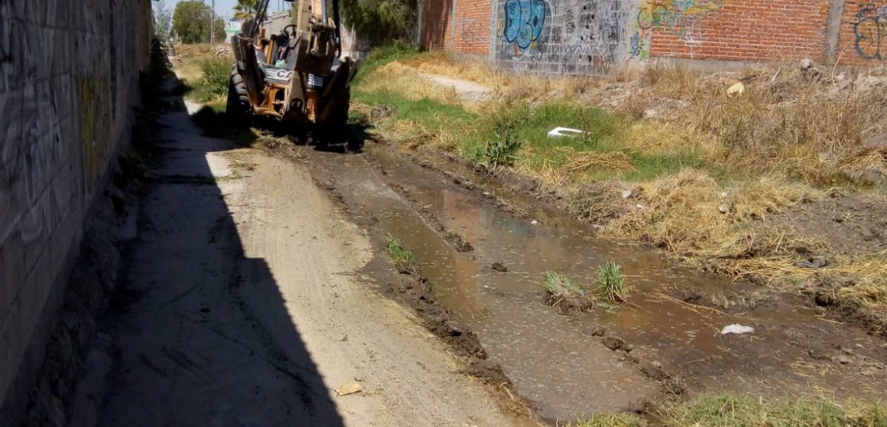 Incesante el mantenimiento a canales del municipio