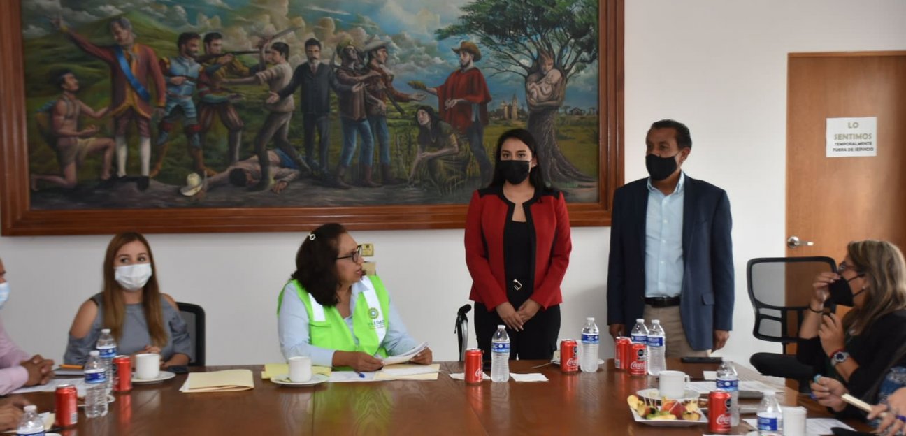 Se toma protesta a coordinadora de Derechos Humanos y Cronista Municipal