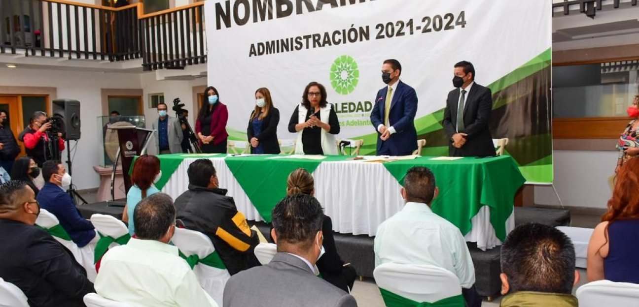 Alcaldesa Leonor Noyola presenta gabinete legal y ampliado 