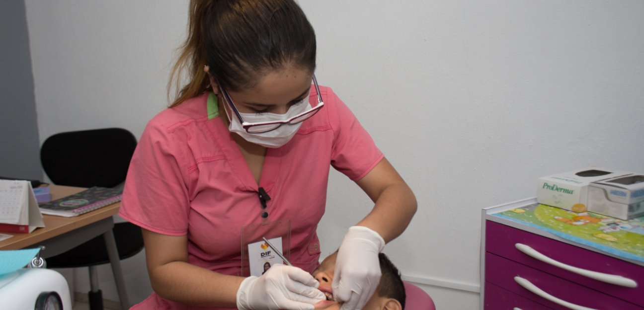 UBR 1 de Soledad ofrece servicio dental a bajo costo