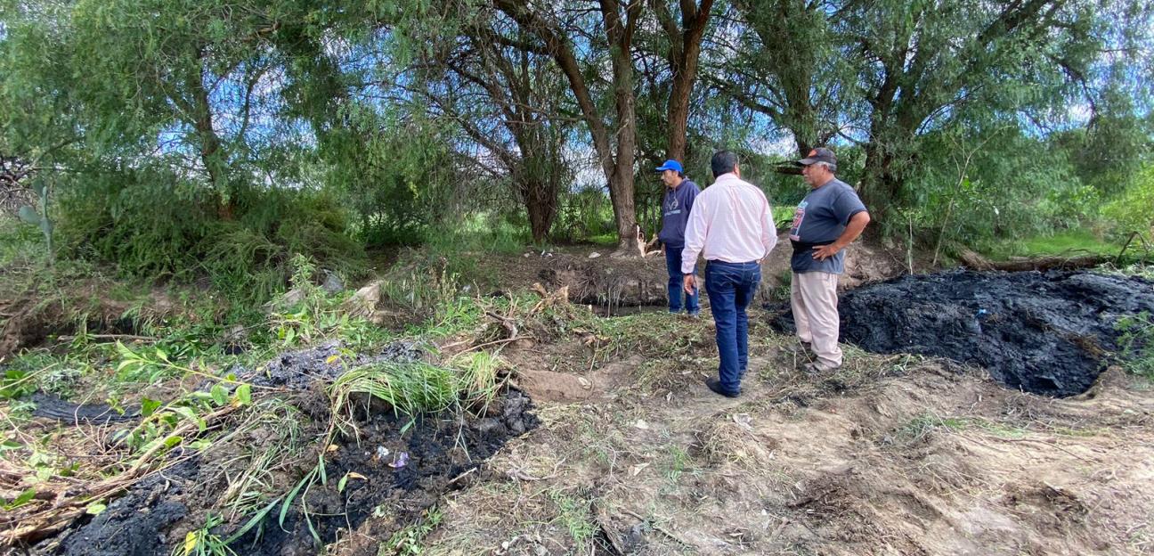 Ayuntamiento soledense beneficia a ejidatarios y productores con limpieza de canal Las Margaritas