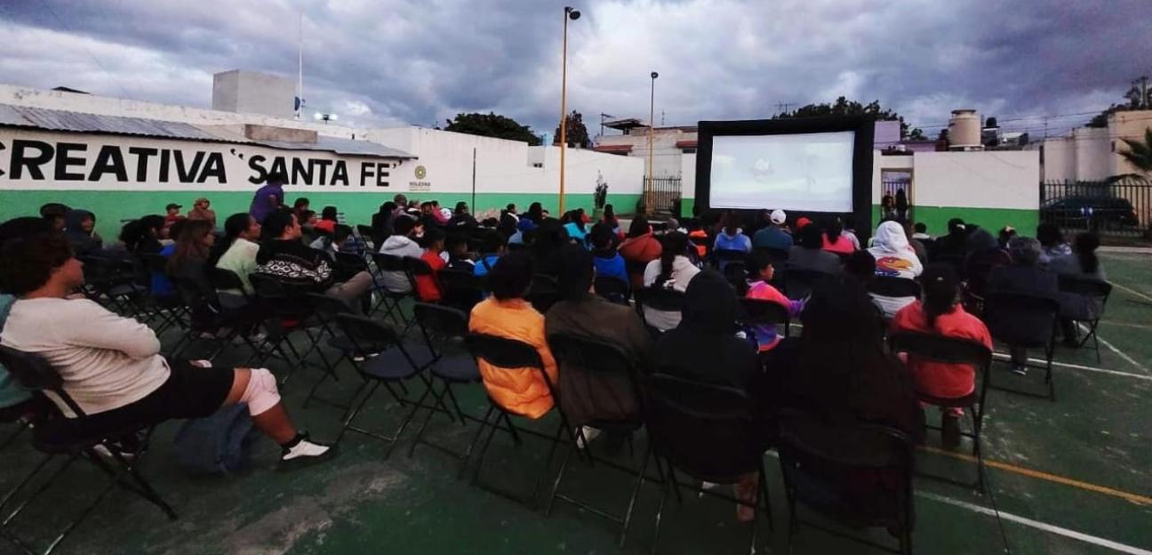 Gobierno Municipal de Soledad lleva cine gratuito a colonias y comunidades