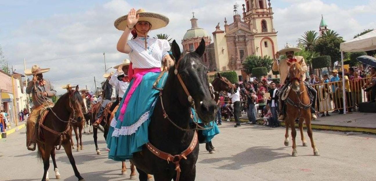 Más de mil 200 estudiantes participarán en Desfile Cívico Militar del 16 de Septiembre, en Soledad