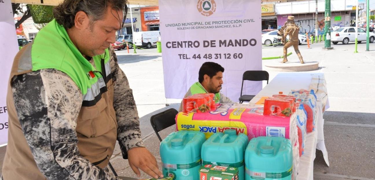 Protección Civil de Soledad habilita Centro de Acopio para damnificados en Acapulco