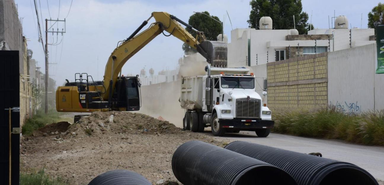 En tiempo y forma, colector pluvial en Privadas de la Hacienda avanza en su construcción
