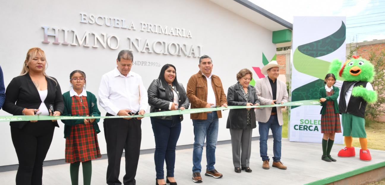 En Rivas Guillén, niños y niñas reciben nuevas aulas escolares por parte del alcalde Juan Manuel Navarro