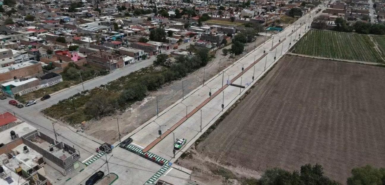 Con pavimento, iluminación y servicios en av. Ponciano Arriaga, familias soledenses ven mejor