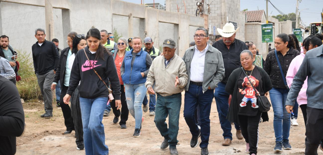 Alcalde Juan Manuel Navarro arranca obras integrales de urbanización en localidad Los Gómez