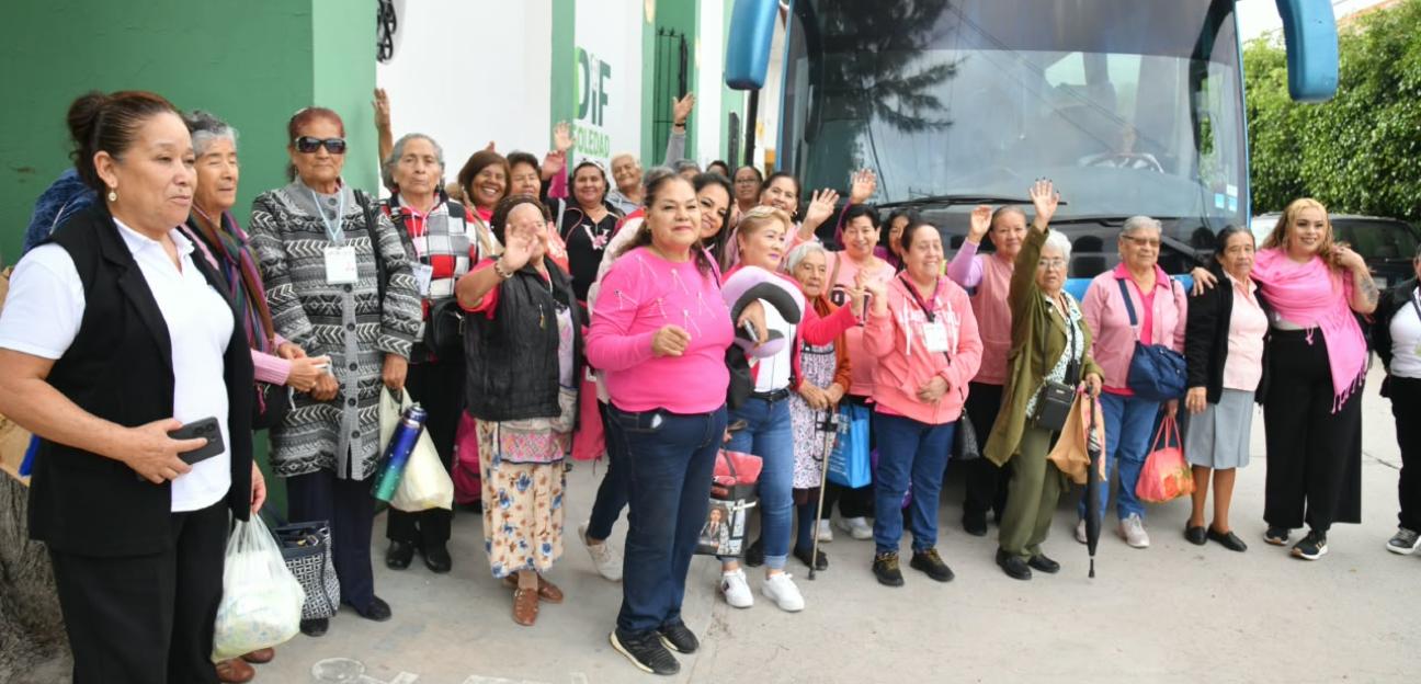 Adultos Mayores de Soledad disfrutan paseo gratuito de convivencia para su bienestar