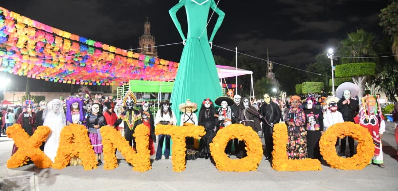 El misticismo, el color y la herencia cultural de Xantolo envuelve a Soledad de Graciano Sánchez